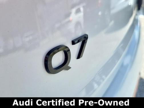 2025 Audi Q7 55 Premium