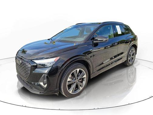 Mythos Black Metallic 2024 Audi Q4 e-tron 50 Premium Plus