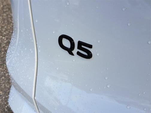 2025 Audi Q5 Premium Plus TFSI quattro S tronic