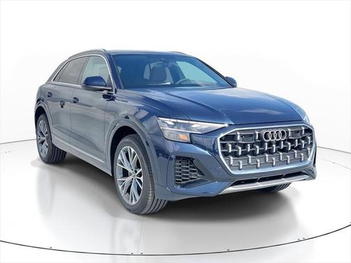 2025 Audi Q8 55 Premium Plus