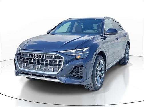 2025 Audi Q8 55 Premium Plus
