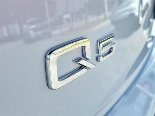 2024 Audi Q5 45 S line Premium Plus