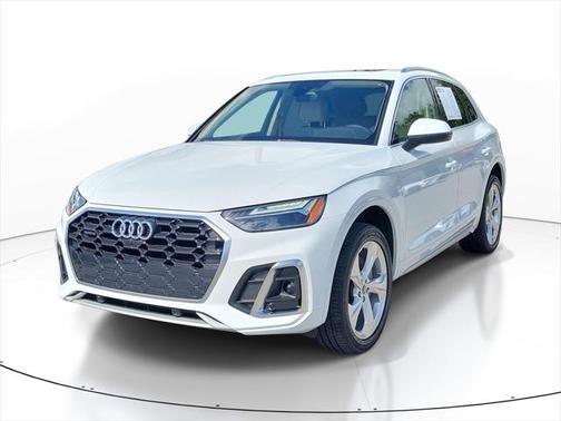 2024 Audi Q5 45 S line Premium Plus