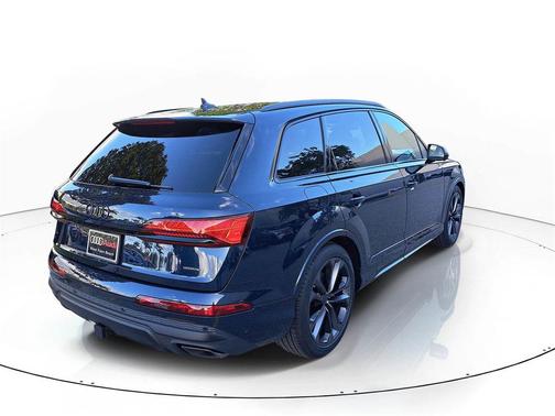 2026 Audi Q7 55 Premium Plus