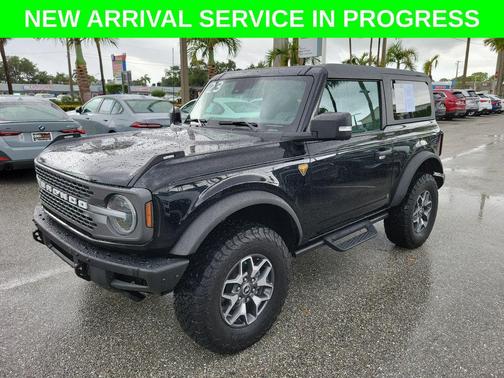 Shadow Black 2023 Ford Bronco Badlands