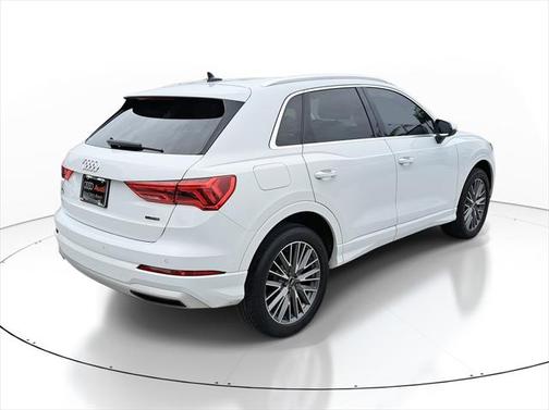 2022 Audi Q3 40 Premium