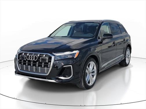 2025 Audi Q7 55 Premium Plus