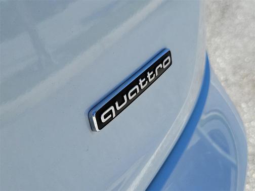 2023 Audi Q5 45 S line Premium