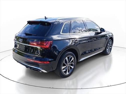 2023 Audi Q5 45 S line Premium
