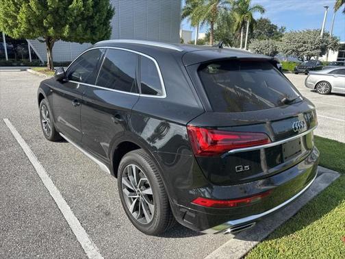 2023 Audi Q5 45 S line Premium