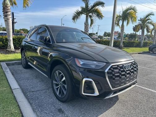 2023 Audi Q5 45 S line Premium