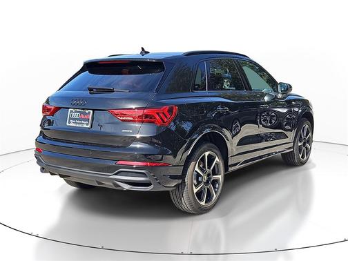 2025 Audi Q3 45 S line Premium Plus