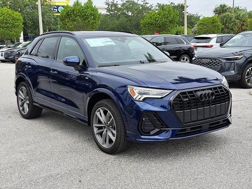 2025 Audi Q3 Premium 45 TFSI S line quattro Tiptronic