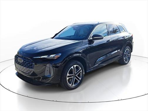 2025 Audi Q5 Premium