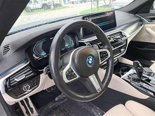 2023 BMW 530e Base