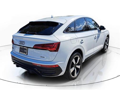 2023 Audi Q5 45 S line Premium Plus