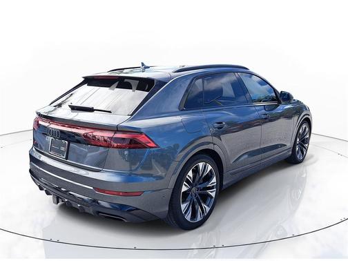 2024 Audi Q8 55 Prestige