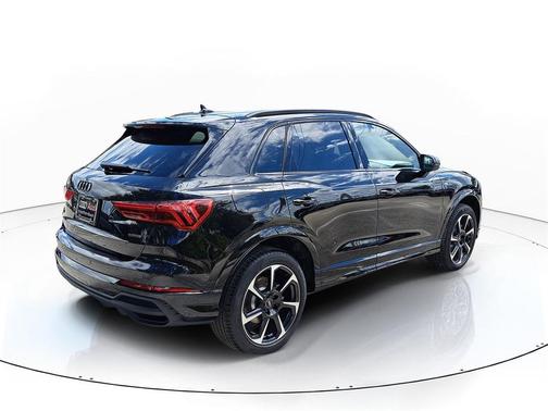 2025 Audi Q3 45 S line Premium Plus