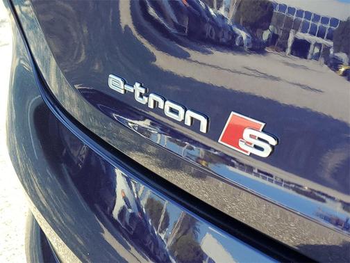 2023 Audi e-tron S Prestige quattro