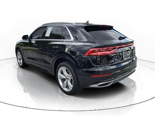 Mythos Black Metallic 2023 Audi Q8 55 Premium