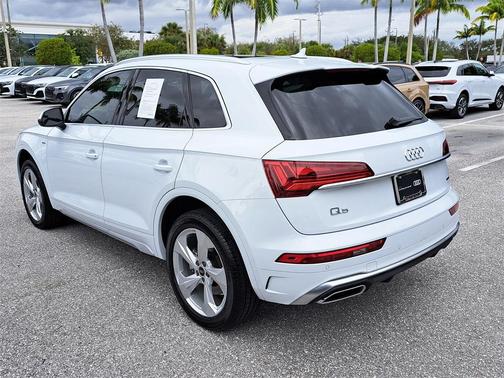 2023 Audi Q5 45 S line Premium Plus