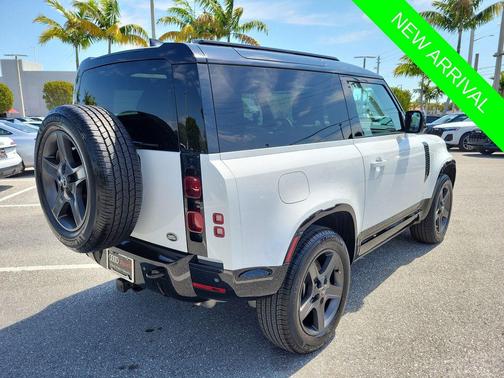 2023 Land Rover Defender 90 X-Dynamic SE