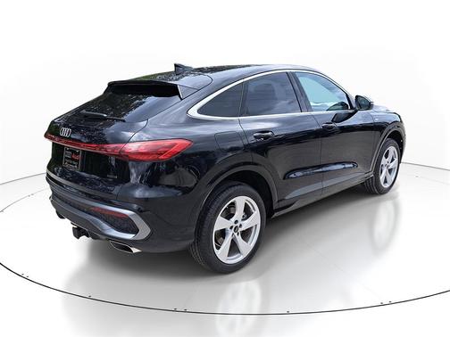 2025 Audi Q5 Sportback Premium Plus