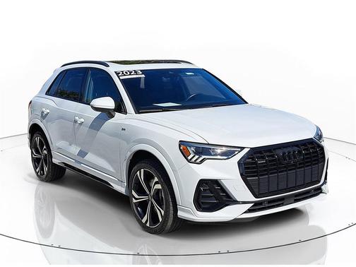 2023 Audi Q3 45 S line Premium Plus
