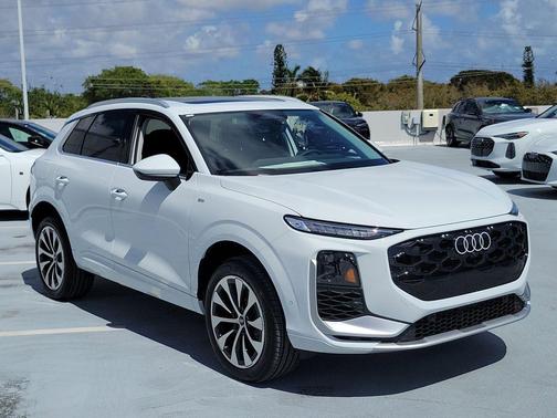 2026 Audi Q3 S line