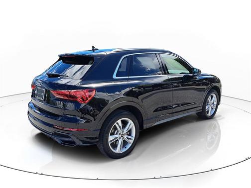 2022 Audi Q3 45 S line Premium Plus