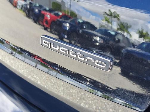 2022 Audi Q3 45 S line Premium Plus