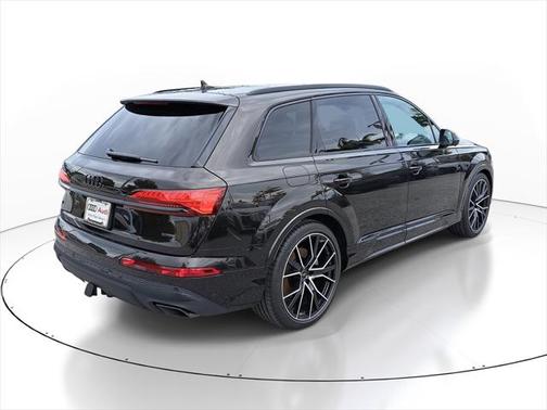2025 Audi Q7 55 Premium Plus