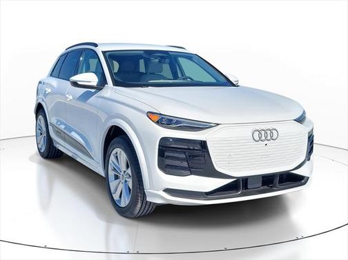 2025 Audi Q6 e-tron Premium
