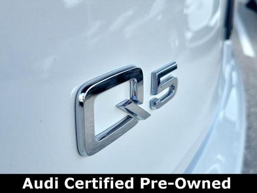 2025 Audi Q5 45 S line Premium