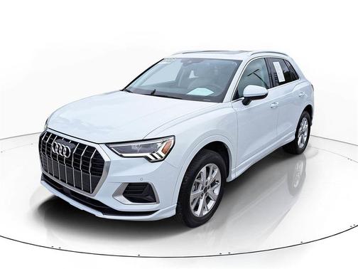 2023 Audi Q3 Premium 40 TFSI quattro Tiptronic