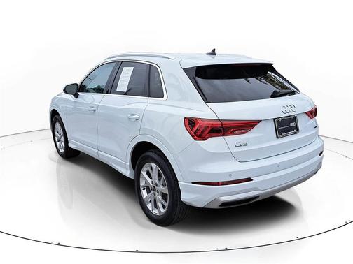 2023 Audi Q3 Premium 40 TFSI quattro Tiptronic