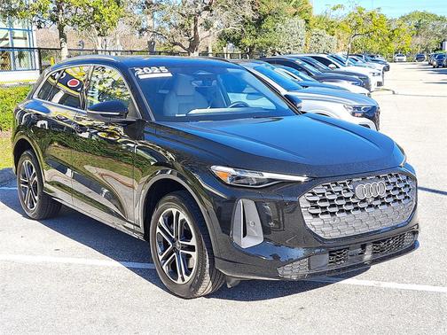 2025 Audi Q5 Premium Plus TFSI quattro S tronic