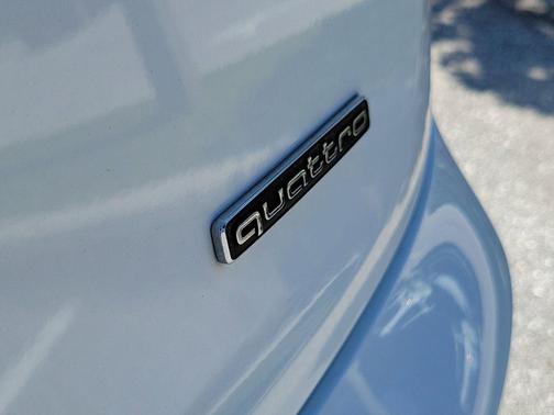 Glacier White 2023 Audi Q5 45 S line Premium Plus