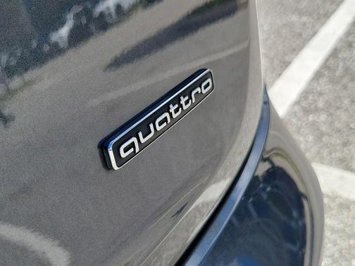 2023 Audi Q5 45 S line Prestige