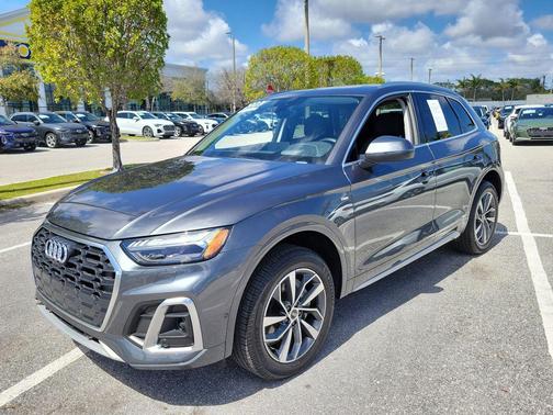 2023 Audi Q5 45 S line Prestige