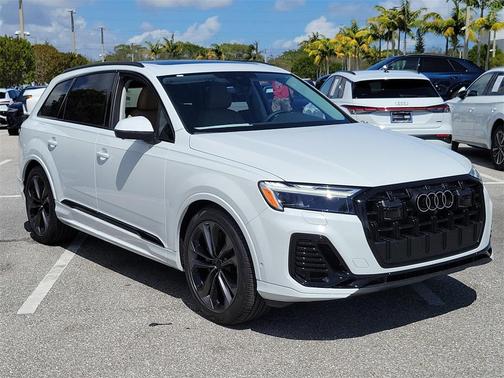 2026 Audi Q7 55 Premium Plus