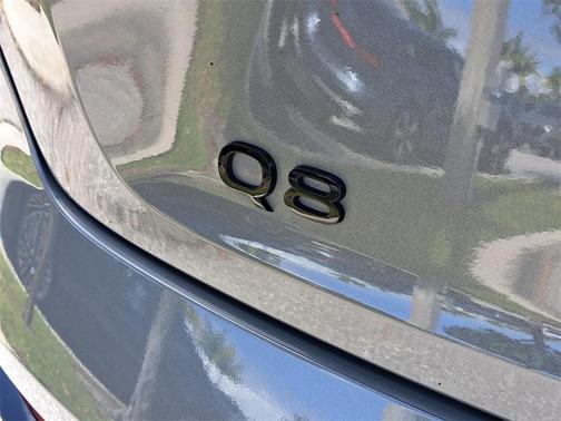 2024 Audi Q8 e-tron Premium Plus