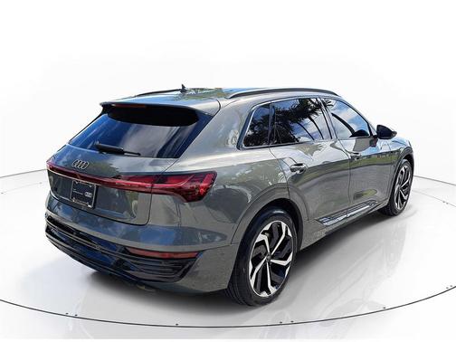 2024 Audi Q8 e-tron Premium Plus