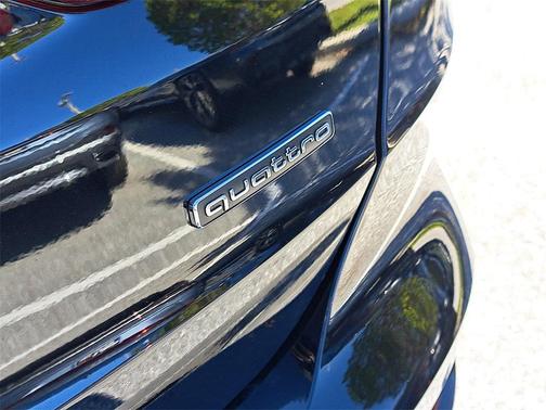 2024 Audi Q3 45 S line Premium Plus