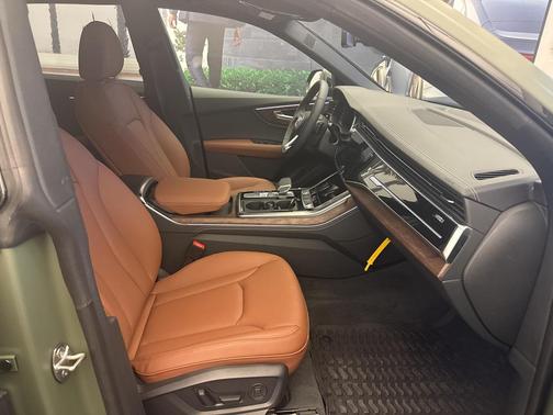 2026 Audi Q8 55 Premium Plus