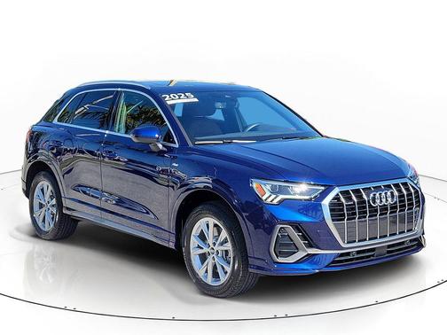 Navarra Blue Metallic 2025 Audi Q3 Premium 45 TFSI S line quattro Tiptronic