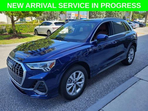 Navarra Blue Metallic 2025 Audi Q3 Premium 45 TFSI S line quattro Tiptronic