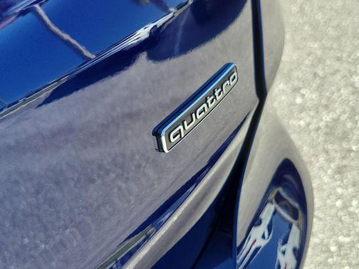 Navarra Blue Metallic 2025 Audi Q3 Premium 45 TFSI S line quattro Tiptronic
