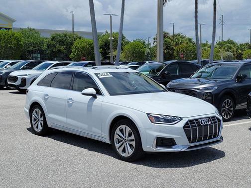 Glacier White Metallic 2023 Audi A4 allroad 45 Premium Plus