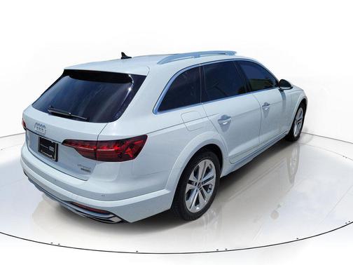 Glacier White Metallic 2023 Audi A4 allroad 45 Premium Plus